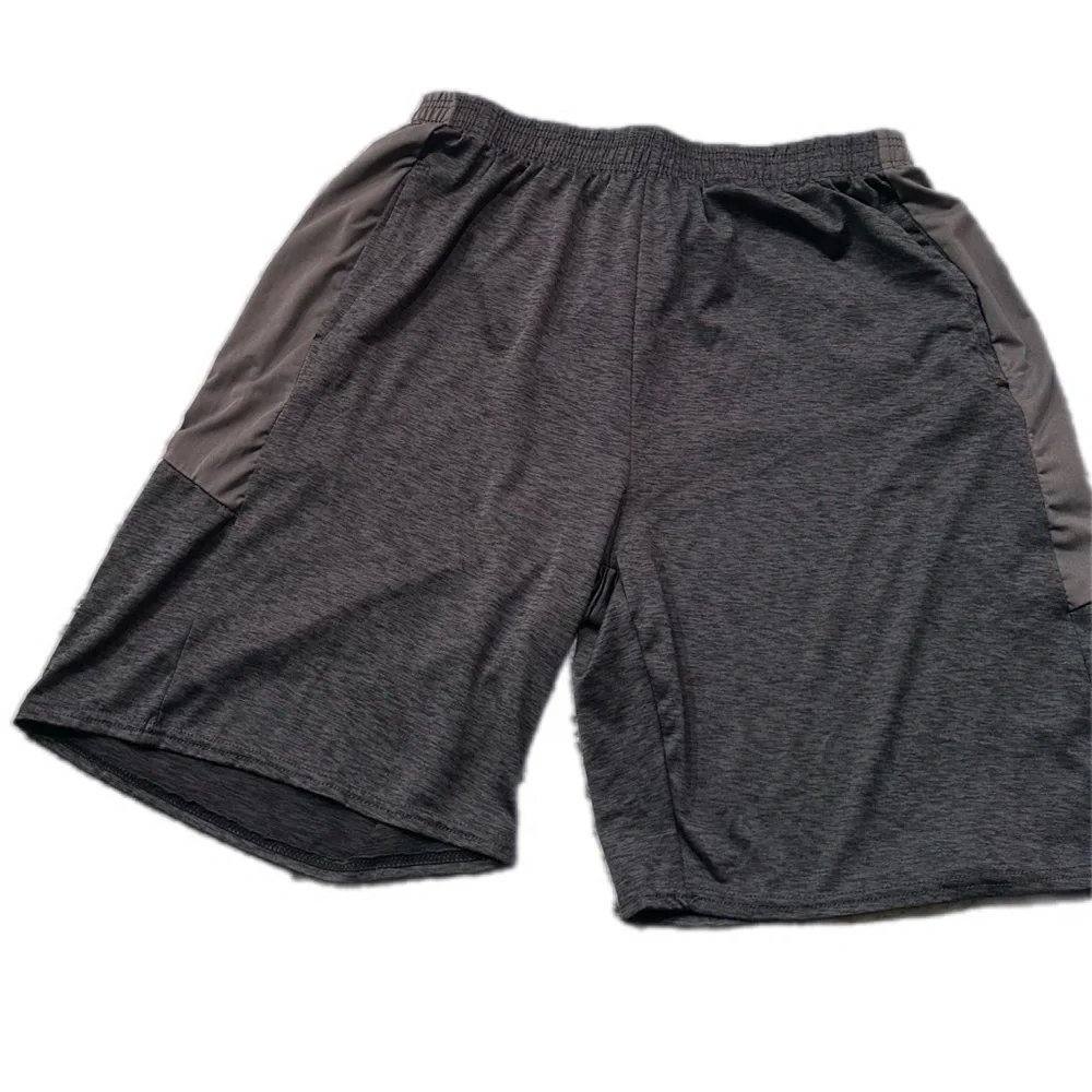 Men’s shorts w/pockets‎